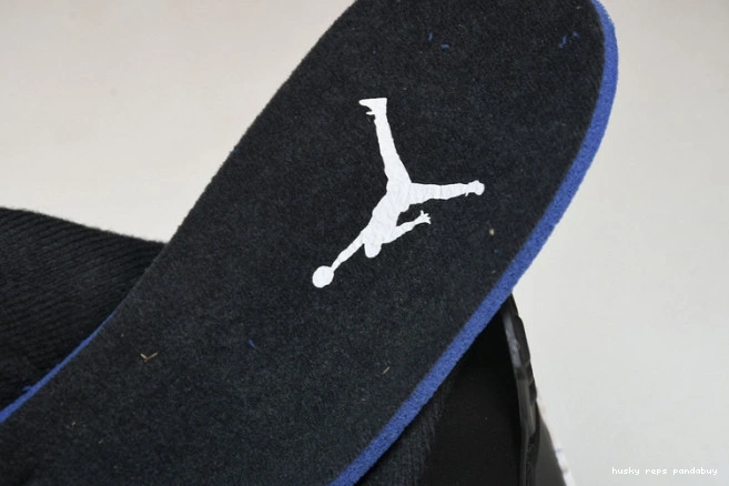 Rep Husky Royal Retro Game 4 Black Jordan CT8527-018 0702